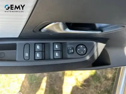 Photo 11 Citroën C4  SOCIETE PURETECH 100 S&S BVM6