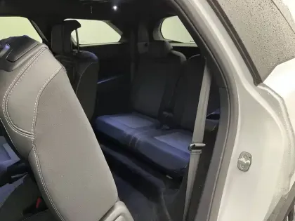 Photo 53 Peugeot 5008  Hybrid 136 e-DCS6