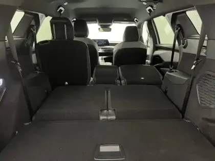 Photo 45 Peugeot 5008  Hybrid 136 e-DCS6