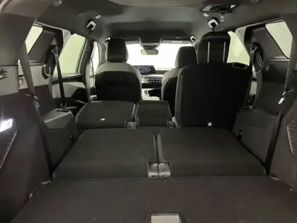 Photo 47 Peugeot 5008  Hybrid 136 e-DCS6