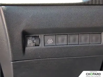 Photo 20 Peugeot 2008  Electrique 136 ch