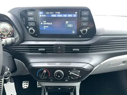 Photo 5 Hyundai Bayon  1.0 T-GDi 100 Hybrid 48V