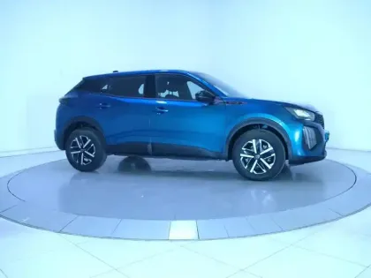 Photo 45 Peugeot 2008  Hybrid 145 e-DCS6