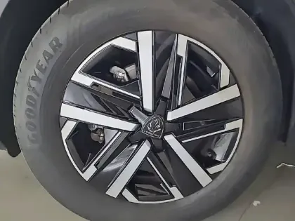 Photo 54 Peugeot 2008  Hybrid 145 e-DCS6