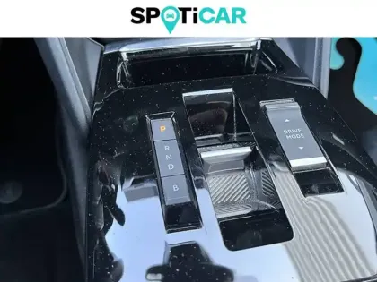 Photo 27 Citroën C4 e- 136 ch Automatique