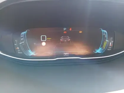 Photo 17 Peugeot 3008  Hybrid 225 e-EAT8 Allure