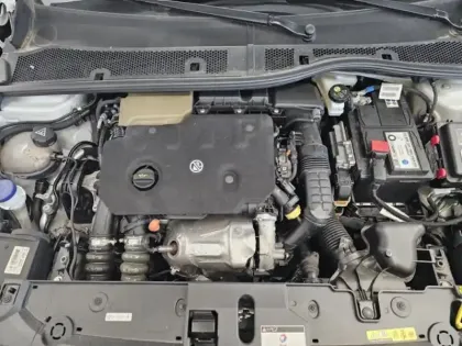 Photo 9 Peugeot 208  1.5 BlueHDi 100ch S&S Allure