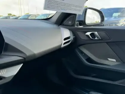 Photo 14 BMW Serie 1 Série 1 120A 170ch M Sport DKG7