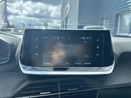 Photo 21 Peugeot 208  PureTech 100 S&S BVM6