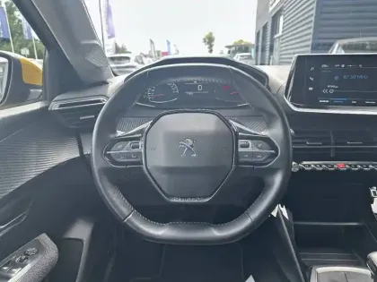 Photo 8 Peugeot 208  PureTech 100 S&S BVM6