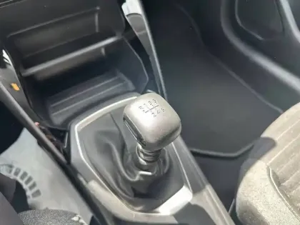 Photo 13 Peugeot 208  PureTech 100 S&S BVM6