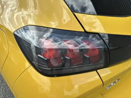 Photo 40 Peugeot 208  PureTech 100 S&S BVM6