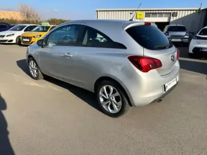 Photo 11 Opel Corsa  1.4 90 ch Design 120 ans