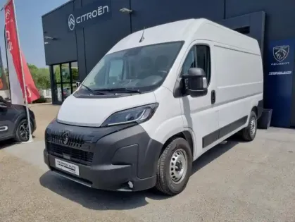 Photo Peugeot Boxer Ii 2.2 140 Ch S&s Bva8 3.5t L2h2