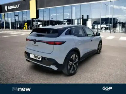 Photo 5 Renault Megane  E-Tech Electric EV60 220ch Iconic super charge -B