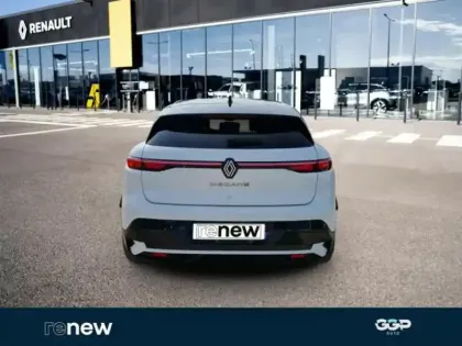 Photo 4 Renault Megane  E-Tech Electric EV60 220ch Iconic super charge -B