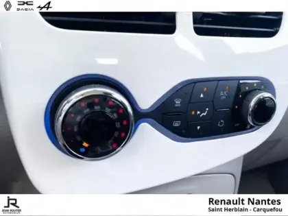 Photo 21 Renault Zoé Zoe Life charge normale R90 Achat Intégral MY19