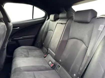 Photo 12 Lexus UX  250h 2WD Pack Confort Business + Stage Hybrid Academy MY21