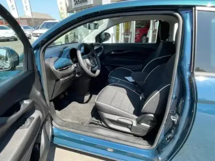 Photo 8 Fiat 500  e 118ch Pack Confort MY23