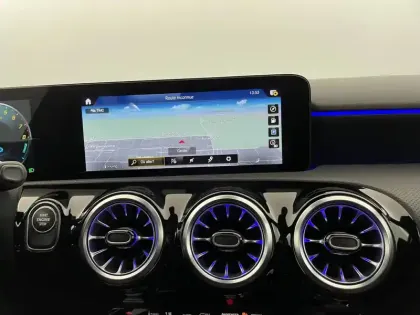 Photo 20 Mercedes Classe A  250 e 8G-DCT