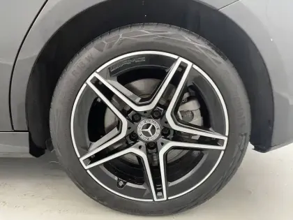 Photo 16 Mercedes Classe A  250 e 8G-DCT