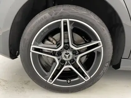 Photo 18 Mercedes Classe A  250 e 8G-DCT