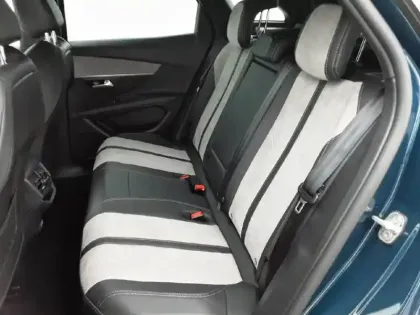 Photo 41 Peugeot 3008  Hybrid 225 e-EAT8