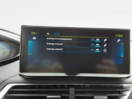 Photo 54 Peugeot 3008  Hybrid 225 e-EAT8