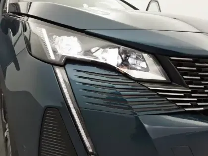 Photo 45 Peugeot 3008  Hybrid 225 e-EAT8