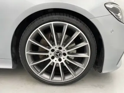 Photo 41 Mercedes Classe E  Coupé 220 d 9G-Tronic