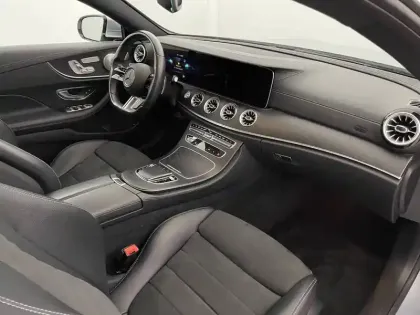 Photo 54 Mercedes Classe E  Coupé 220 d 9G-Tronic