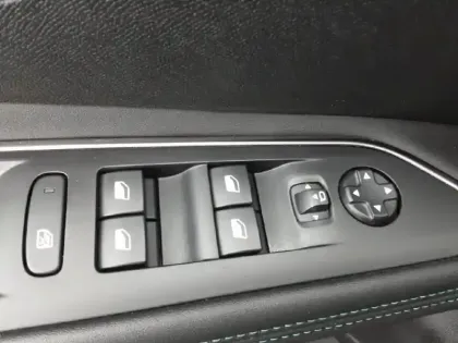 Photo 17 Peugeot 3008  Puretech 130ch S&S BVM6