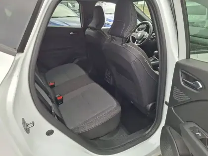 Photo 17 Renault Captur  E-Tech full hybrid 145 ch