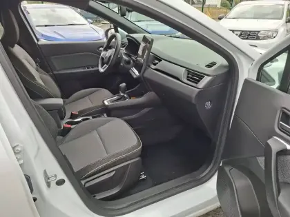 Photo 19 Renault Captur  E-Tech full hybrid 145 ch
