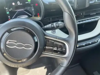 Photo 13 Fiat 500  e 95ch Action