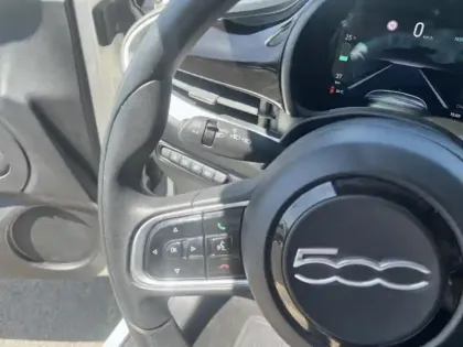 Photo 12 Fiat 500  e 95ch Action