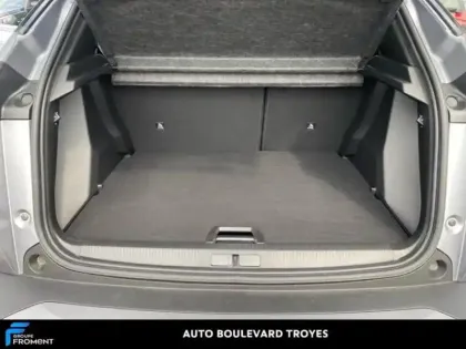 Photo 5 Peugeot 2008  1.2 Hybrid 136ch Allure e-DCS6