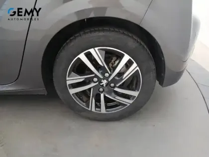 Photo 10 Peugeot 208  PureTech 100 S&S BVM6