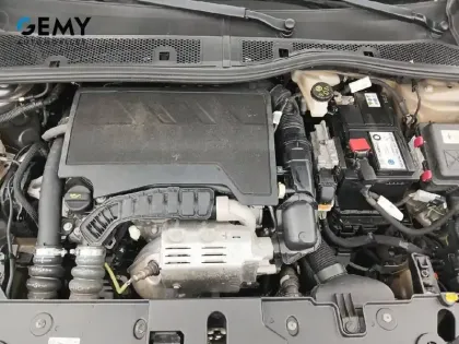 Photo 15 Peugeot 208  PureTech 100 S&S BVM6