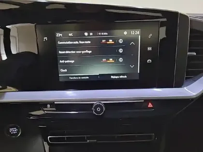 Photo 18 Opel Mokka  Electrique 136 ch & Batterie 50 kWh