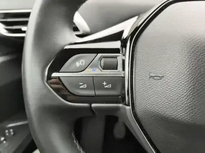 Photo 18 Peugeot 3008  Puretech 130ch S&S BVM6 Allure Pack