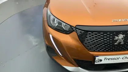 Photo 13 Peugeot 2008  PureTech 130 S&S EAT8 Allure