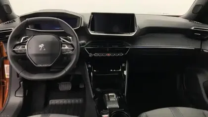 Photo 9 Peugeot 2008  PureTech 130 S&S EAT8 Allure