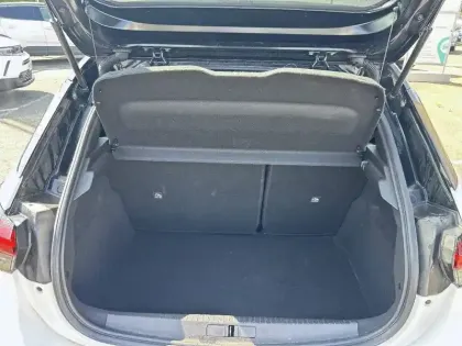 Photo 5 Opel Corsa  Electrique 136 ch & Batterie 50 kWh