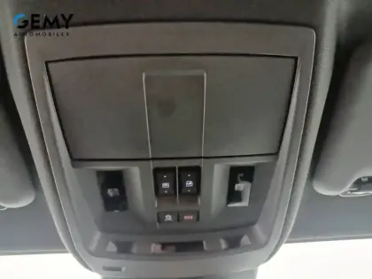 Photo 21 Peugeot 5008  Hybrid 145 e-DCS6