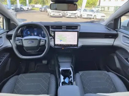 Photo 2 Ford Puma Gen-E 168ch Standard Range 43 kWh Premium