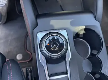 Photo 7 Ford Kuga 2.5 Duratec 243ch Hybride Rechargeable ST-Line X Powershift