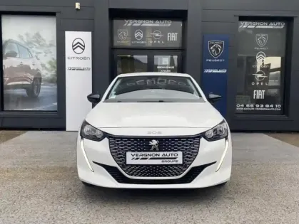 Photo 17 Peugeot 208 II Electrique 136ch Style