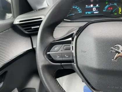 Photo 22 Peugeot 208 II Electrique 136ch Style