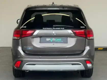 Photo 18 Mitsubishi Outlander  PHEV Twin Motor Business 4WD Euro6d-T EVAP 5cv